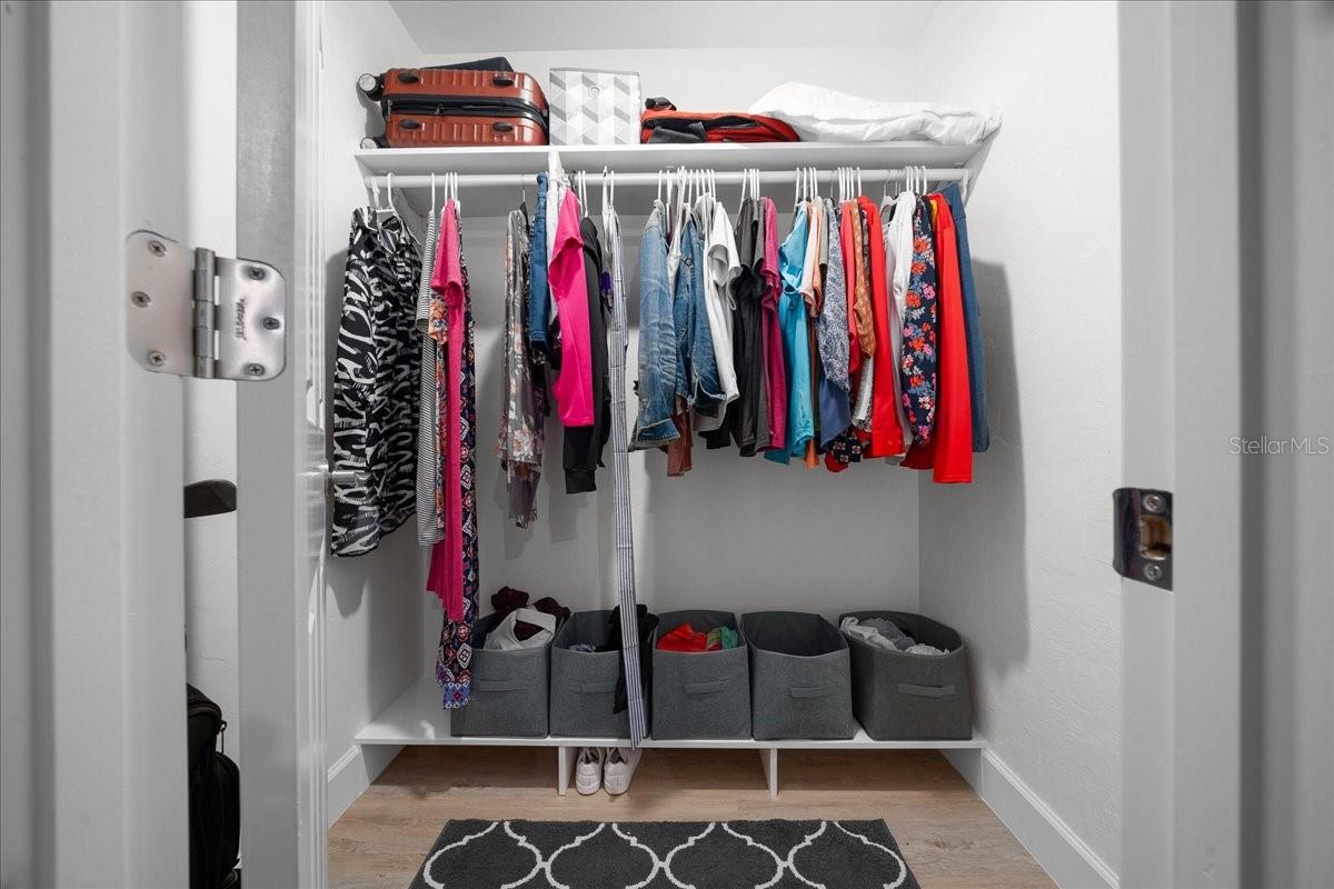 MEADOWLAWN ADD - Residential