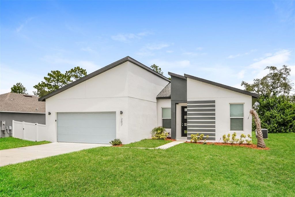 Photo of 207 Gladiola Court, Kissimmee, FL 34759 (MLS # TB8504980)
