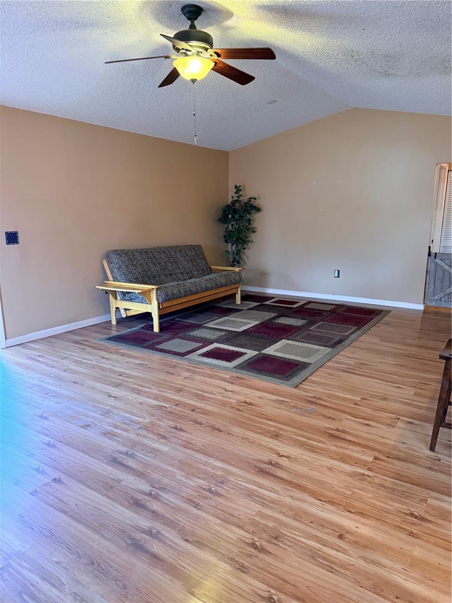 RAINBOW LAKES ESTATE - Residential