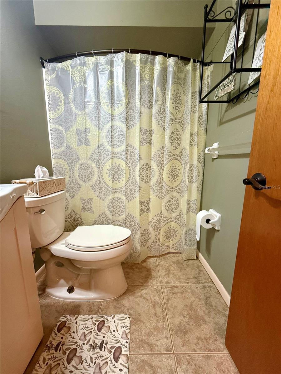 RAINBOW LAKES ESTATE - Residential