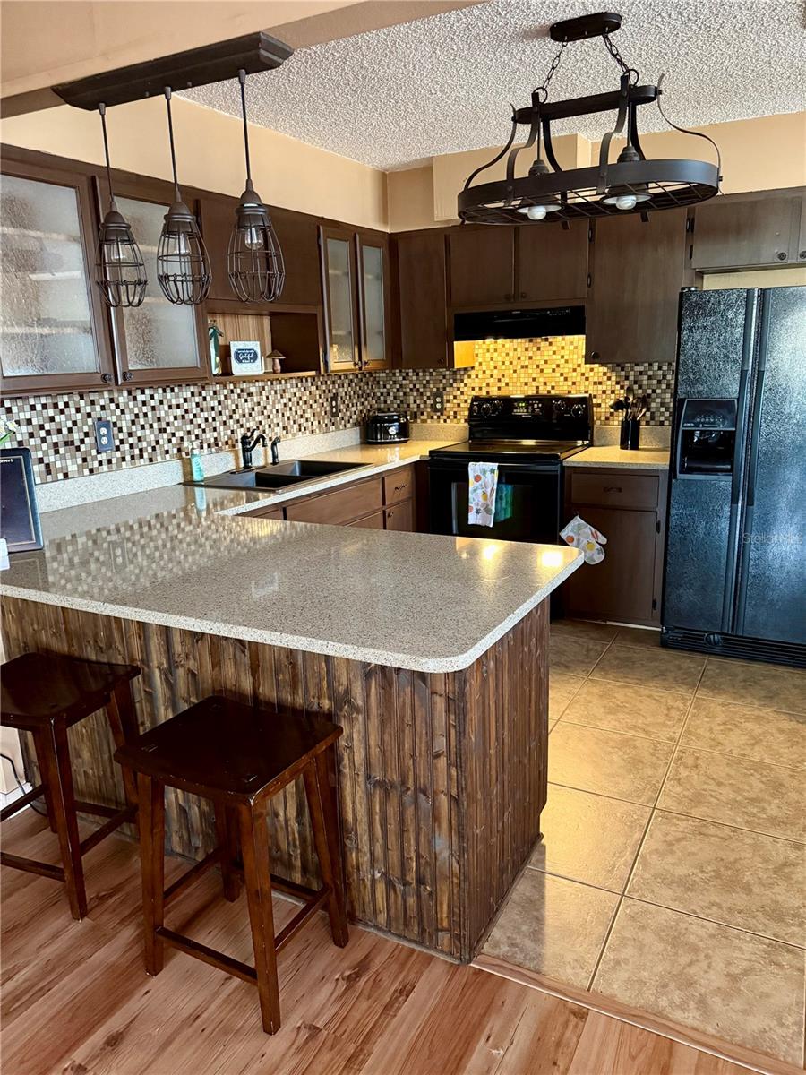 RAINBOW LAKES ESTATE - Residential