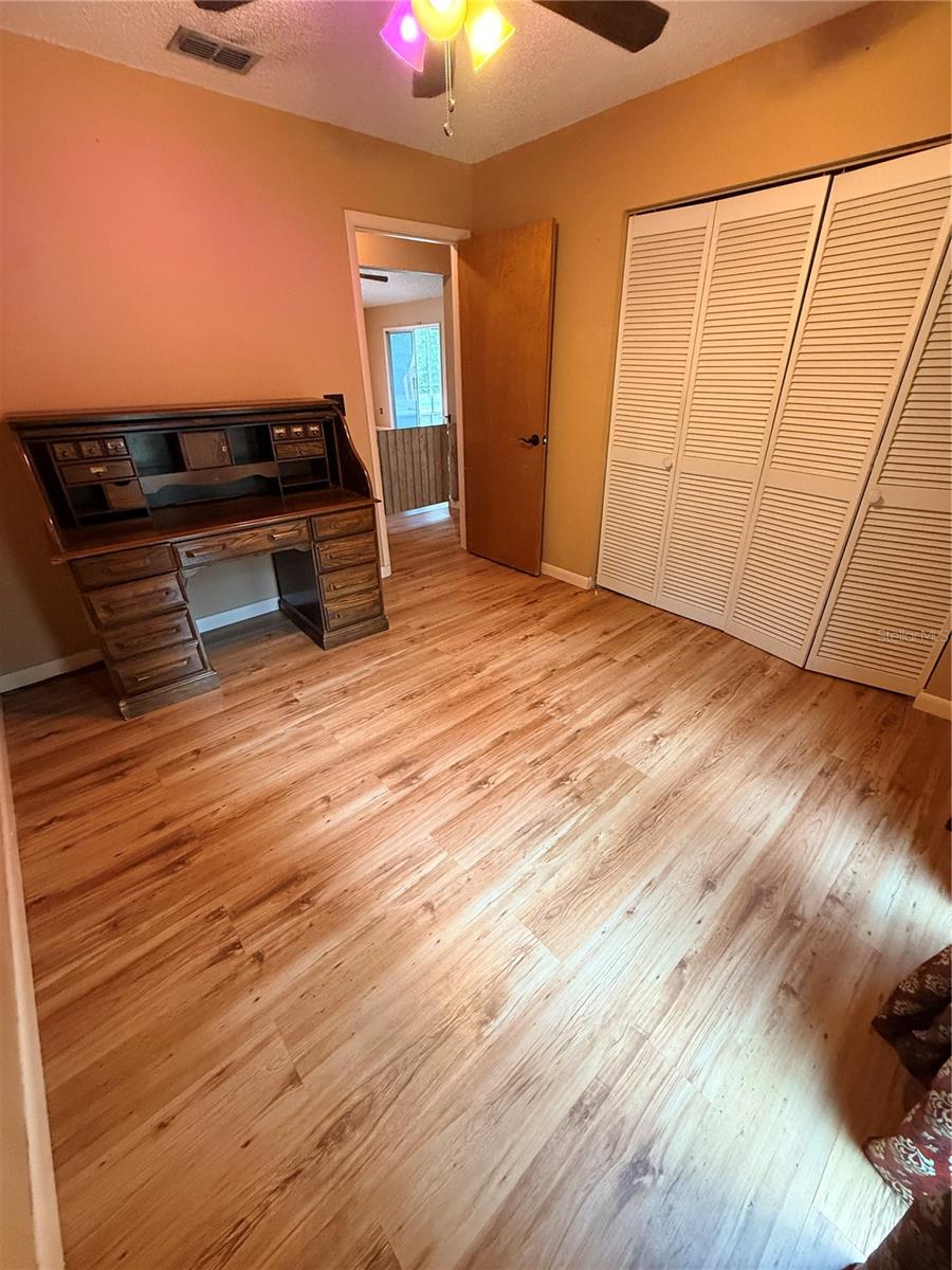 RAINBOW LAKES ESTATE - Residential