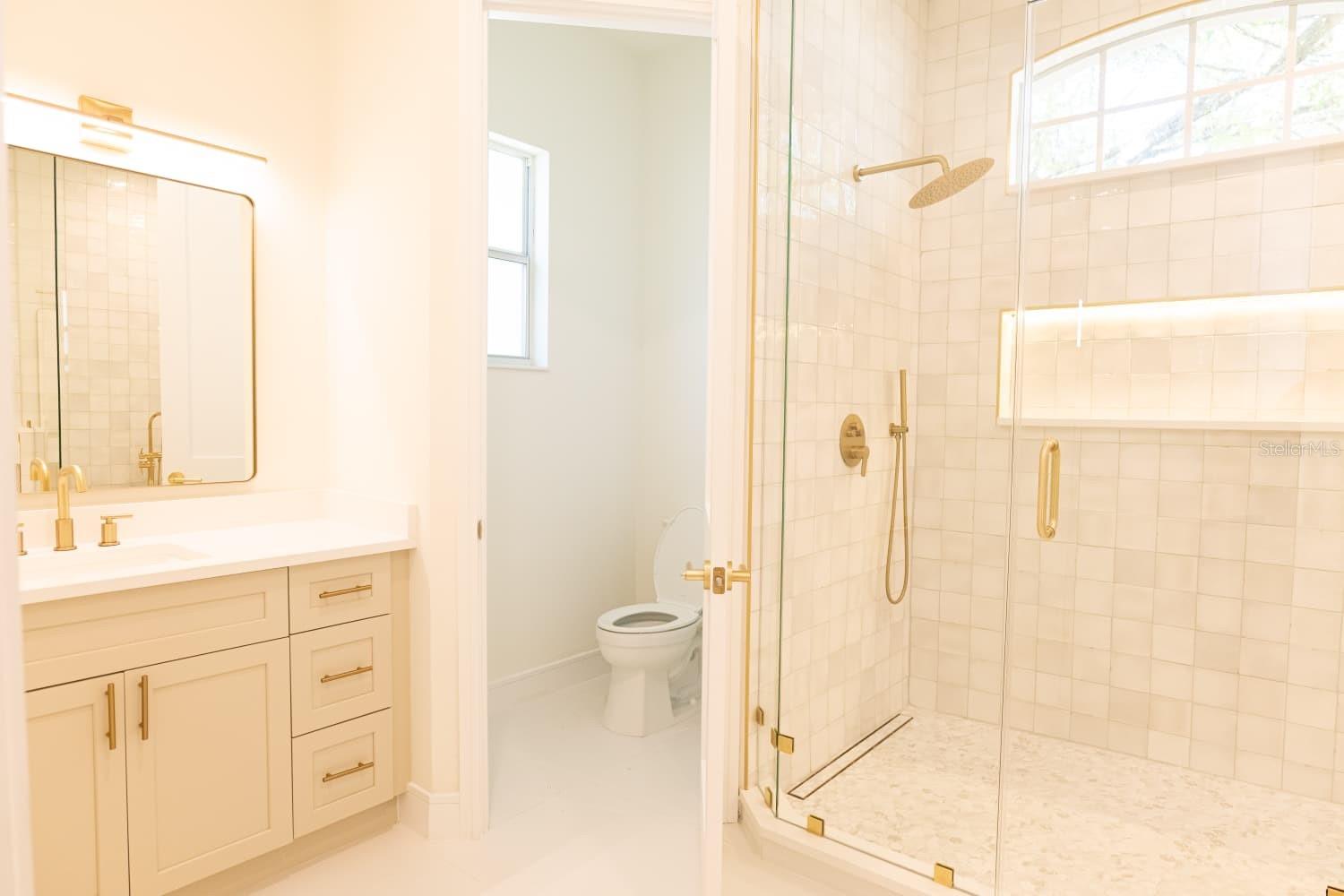 WINDSOR HILL - Residential