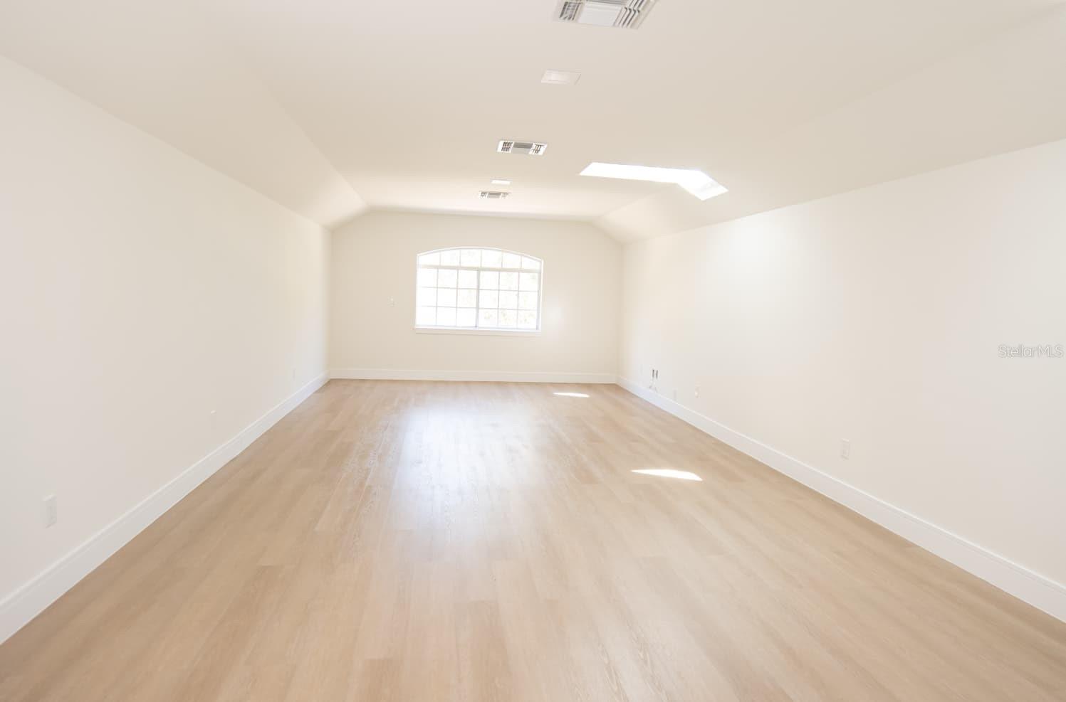 WINDSOR HILL - Residential