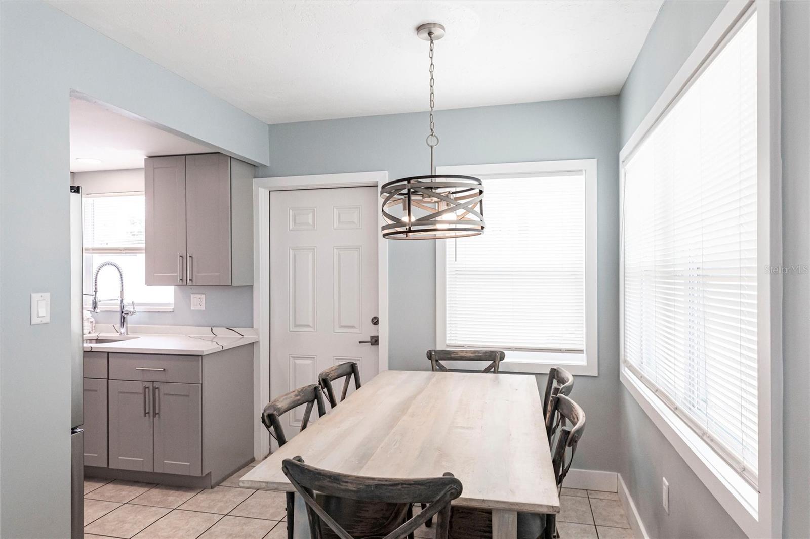 ALOHA KAI APTS - Residential