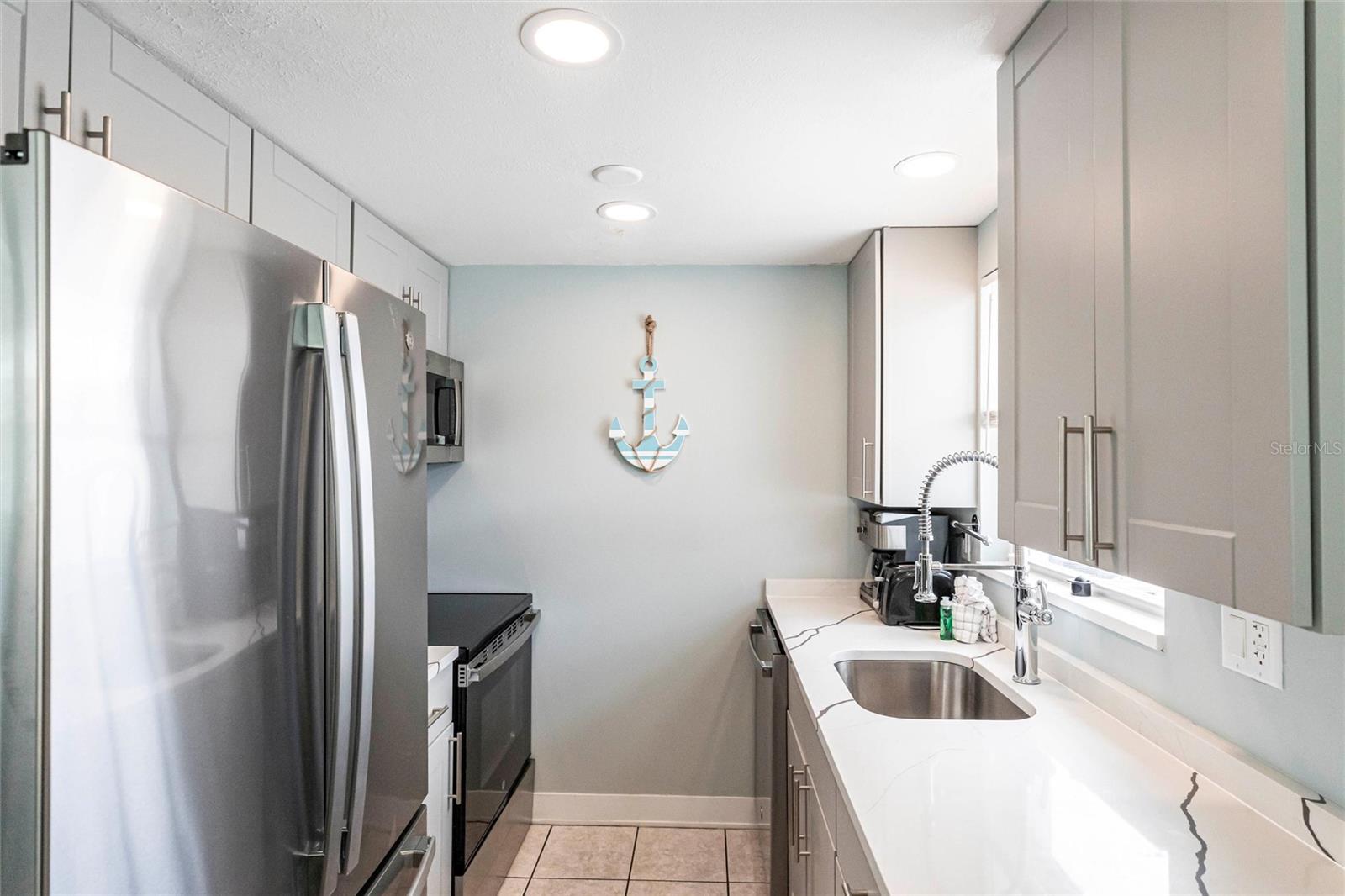 ALOHA KAI APTS - Residential