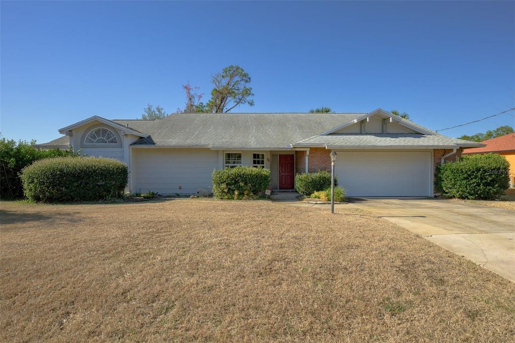 Photo of 52 Wynnfield Drive, Palm Coast, FL 32164 (MLS # FC315881)