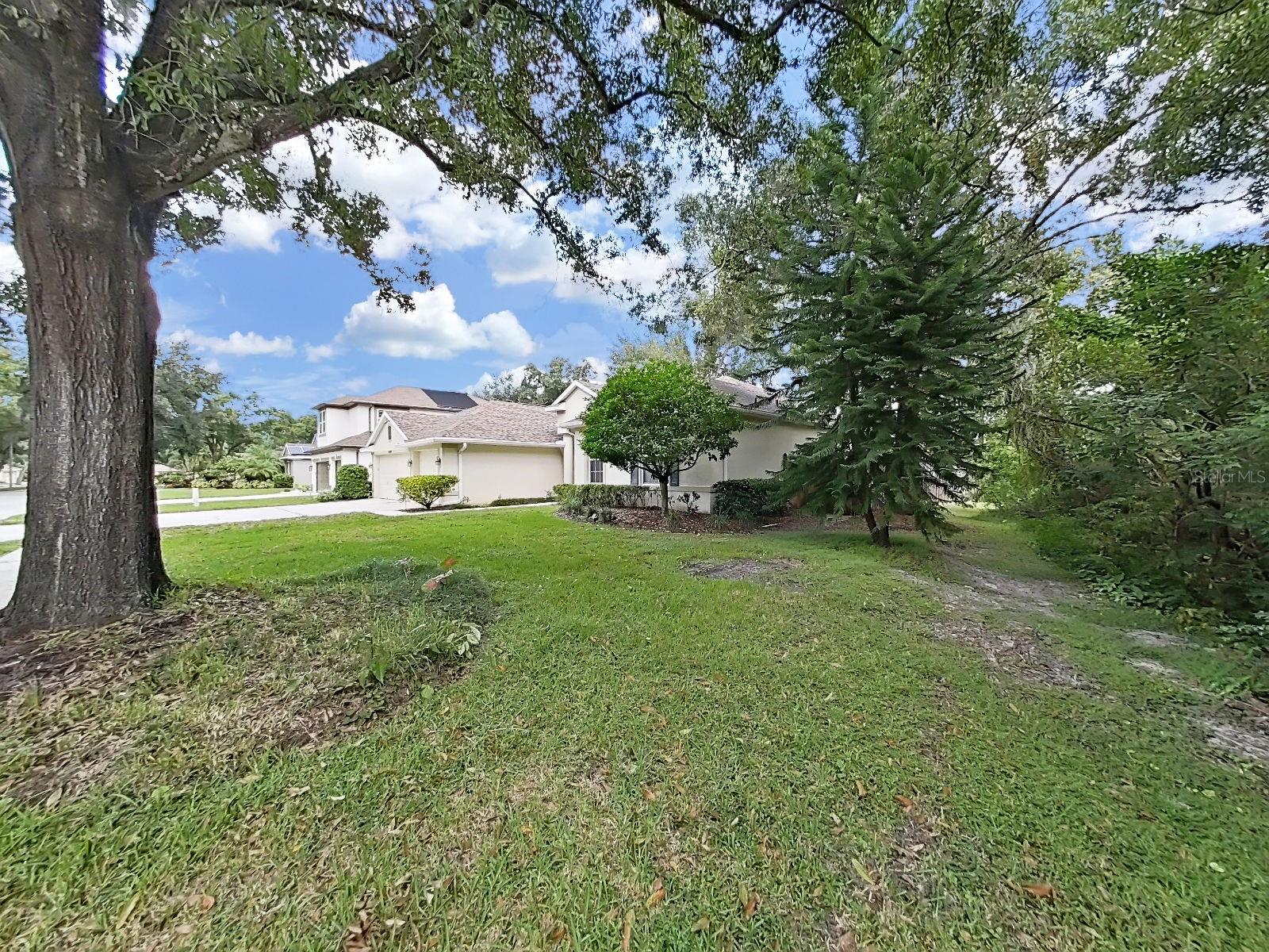 14915 DEVONSHIRE WOODS PLACE
