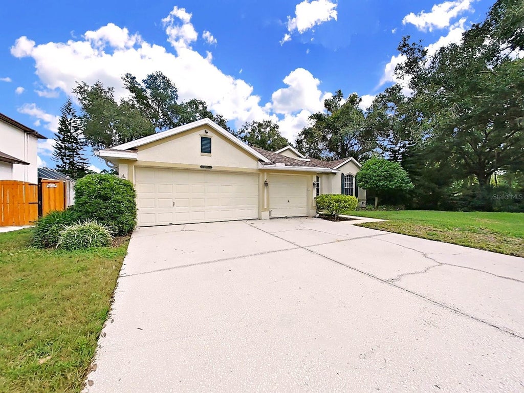 Photo of 14915 Devonshire Woods Place, Tampa, FL 33624 (MLS # TB8556665)