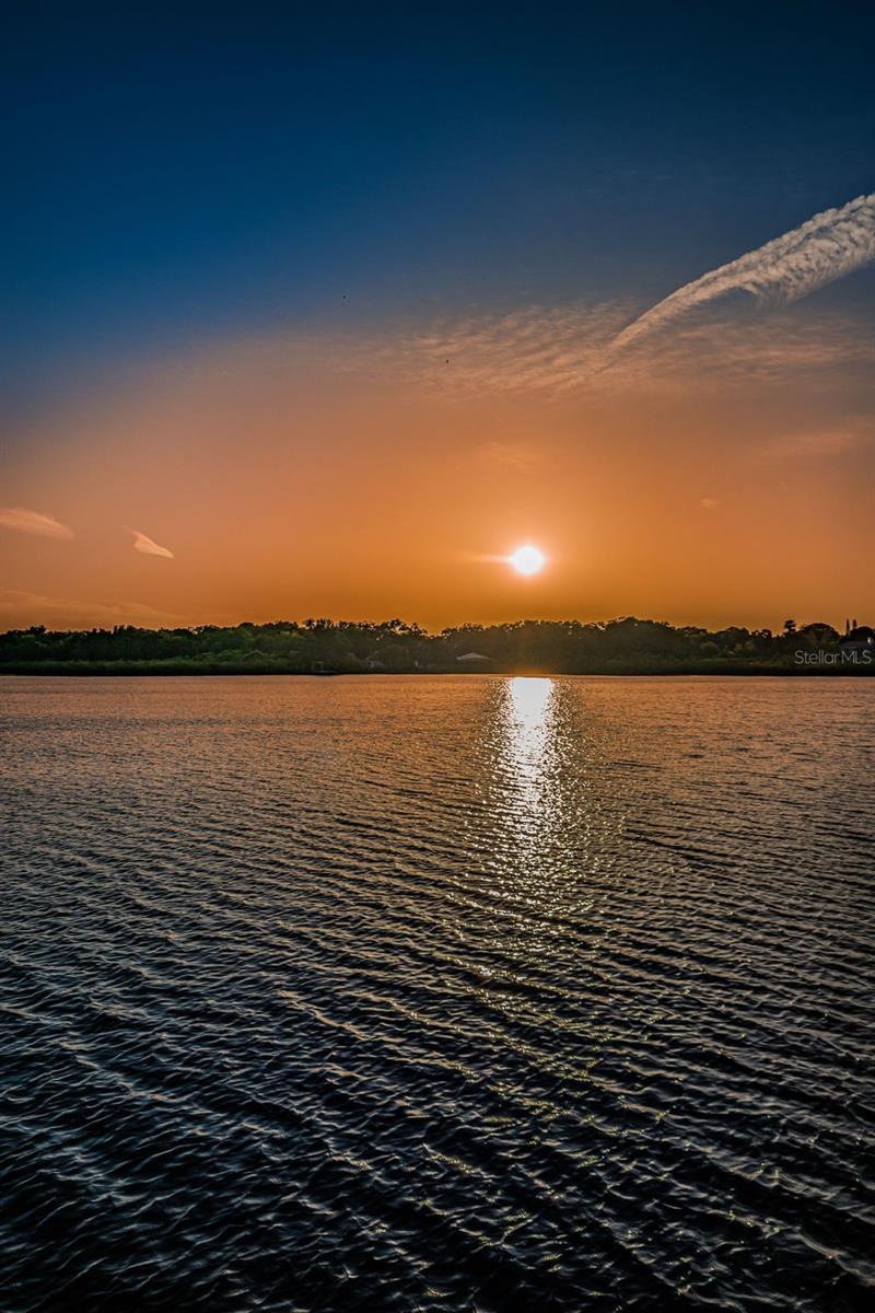 ON TOP OF THE WORLD UNIT 3 CONDO BLDG #6 APT - Residential