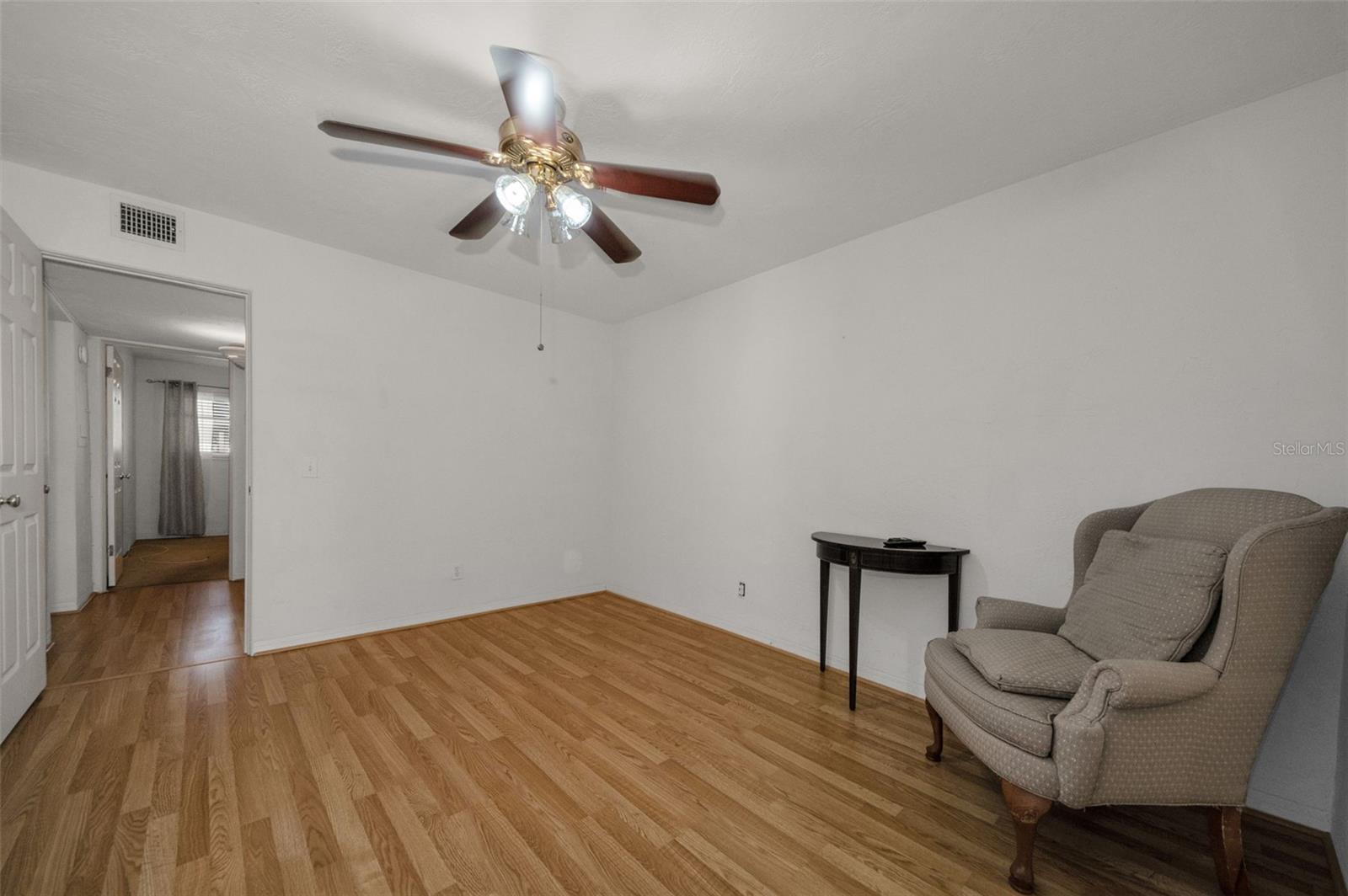 ON TOP OF THE WORLD UNIT 3 CONDO BLDG #6 APT - Residential