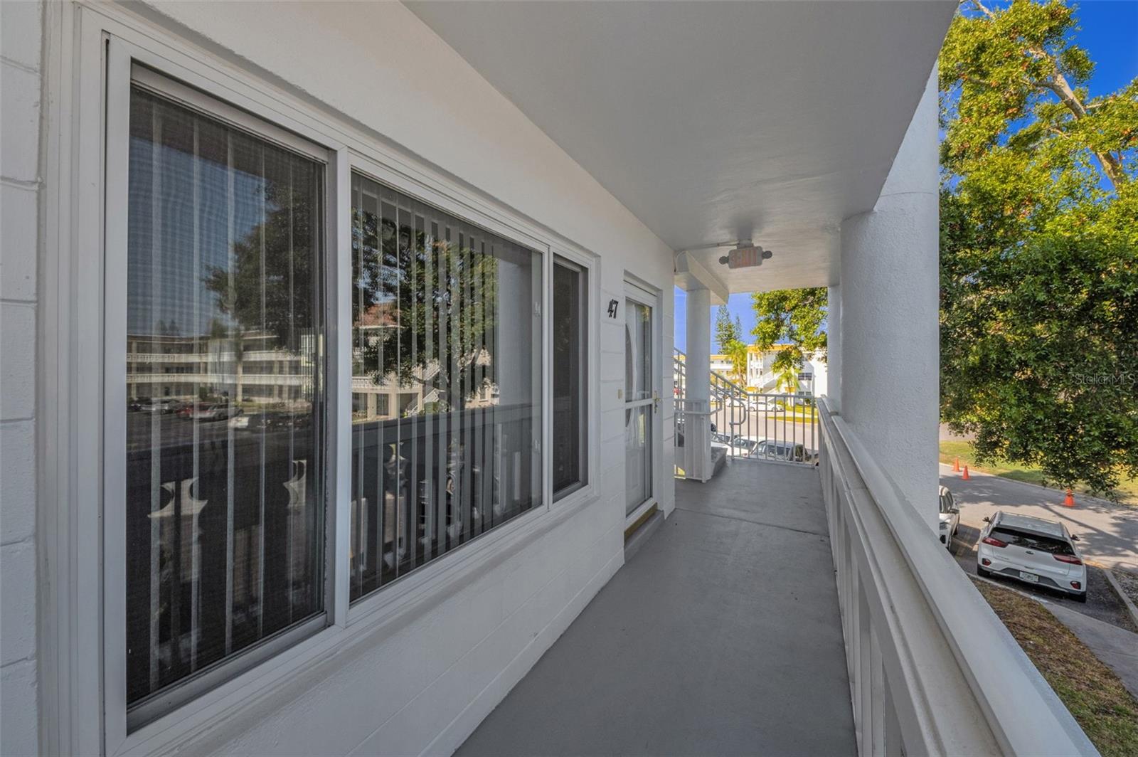 ON TOP OF THE WORLD UNIT 3 CONDO BLDG #6 APT - Residential