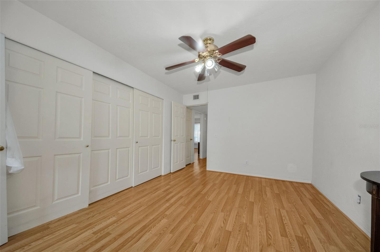 ON TOP OF THE WORLD UNIT 3 CONDO BLDG #6 APT - Residential