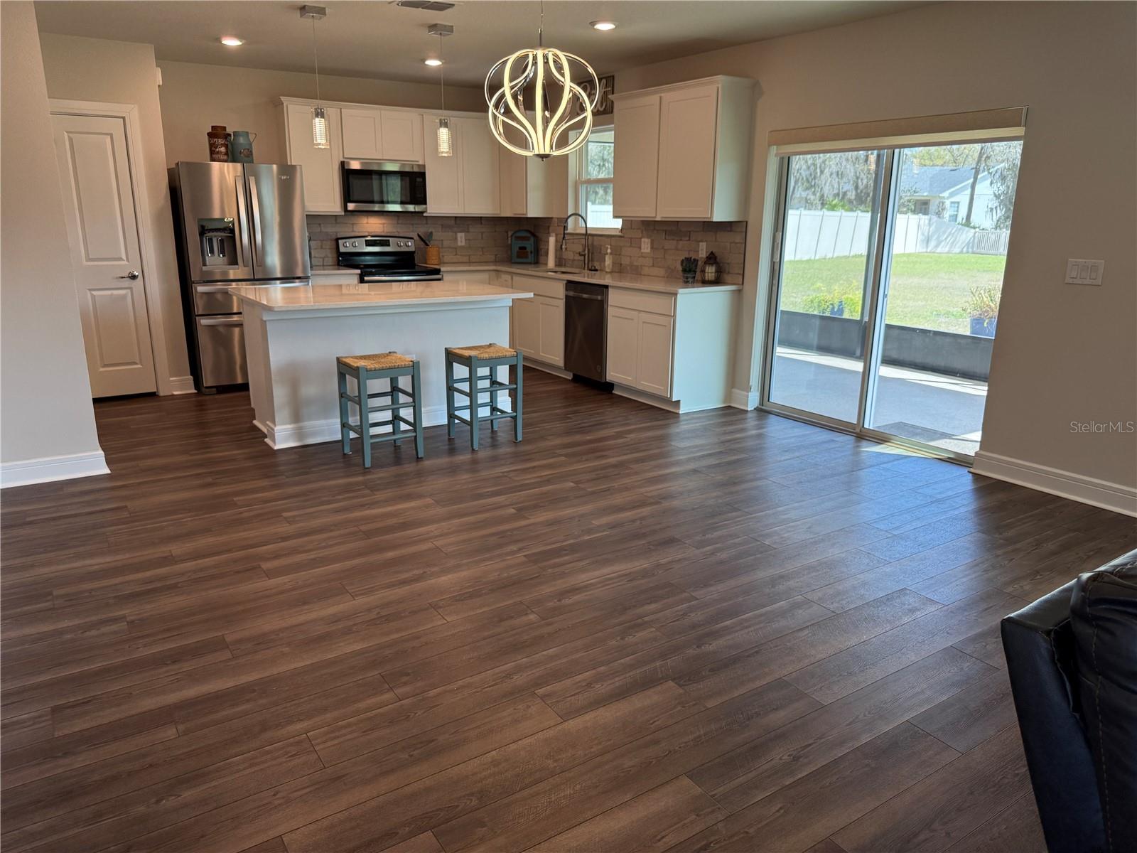 RIVERSTONE PH 1 - Residential