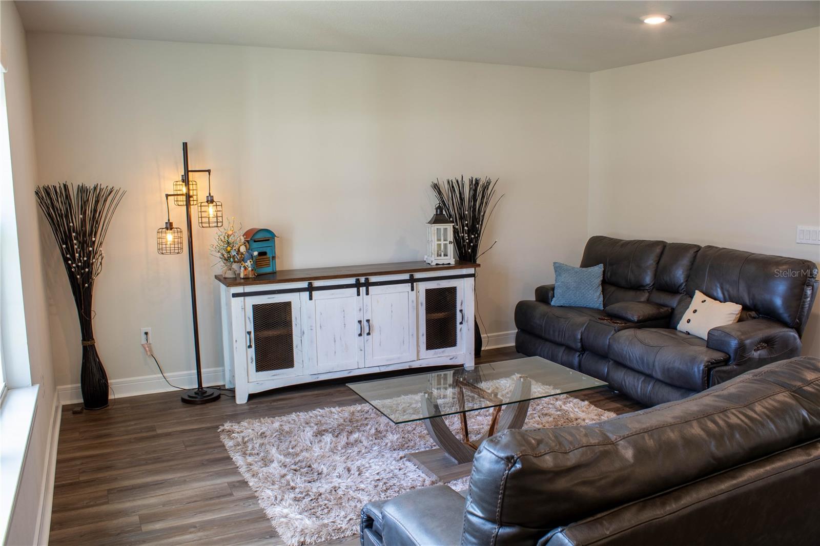 RIVERSTONE PH 1 - Residential