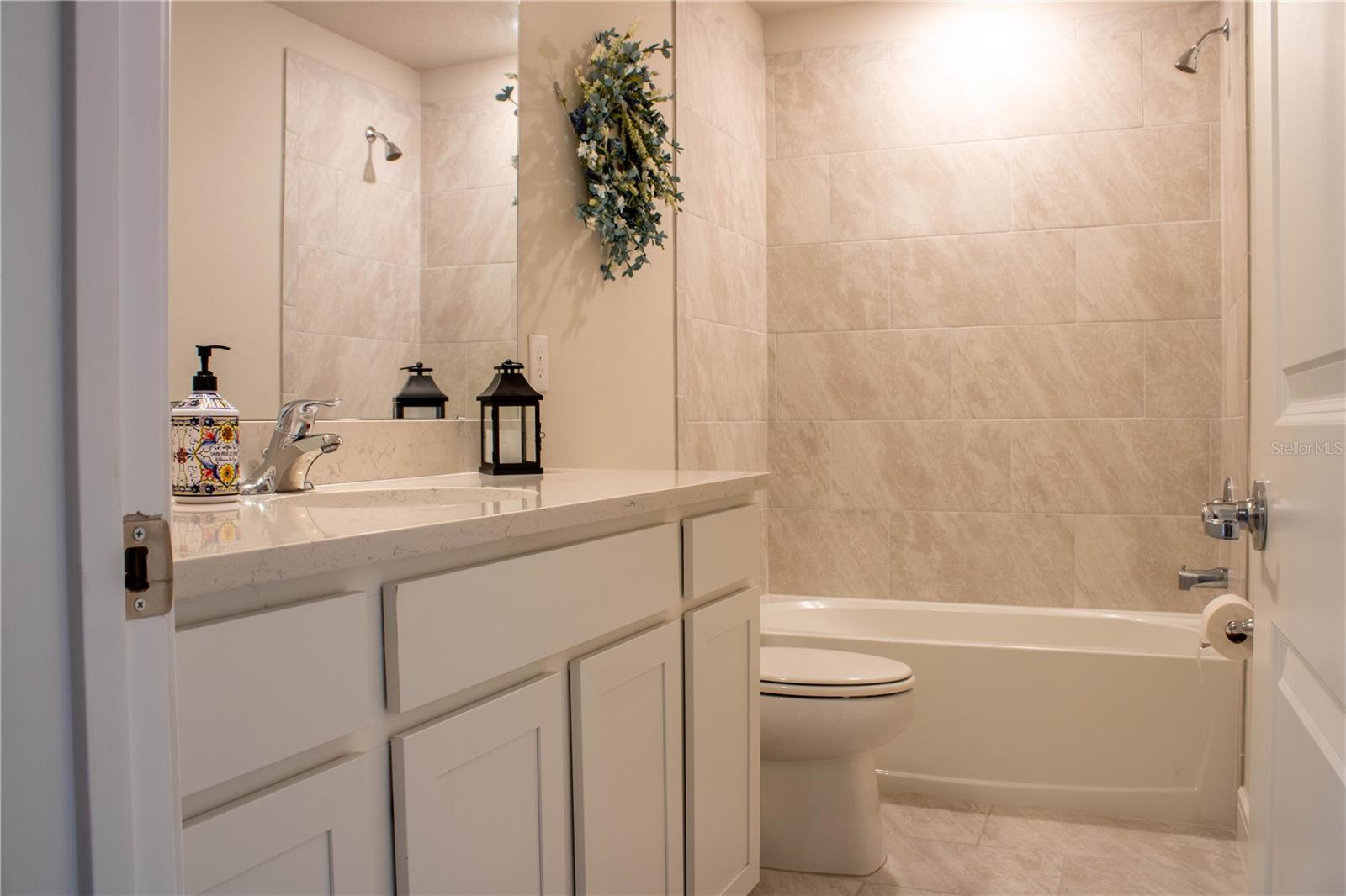 RIVERSTONE PH 1 - Residential