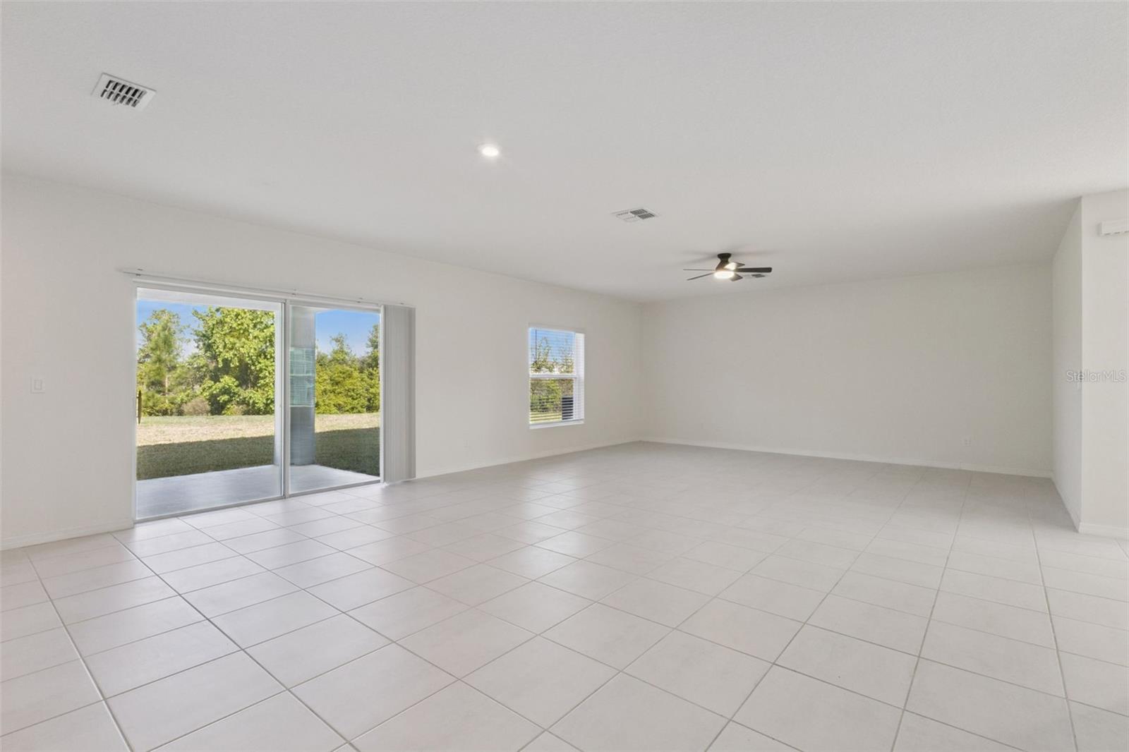 SAWGRASS BAY PH 3 - Residential