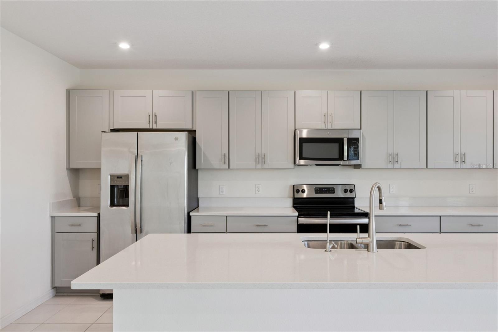 SAWGRASS BAY PH 3 - Residential