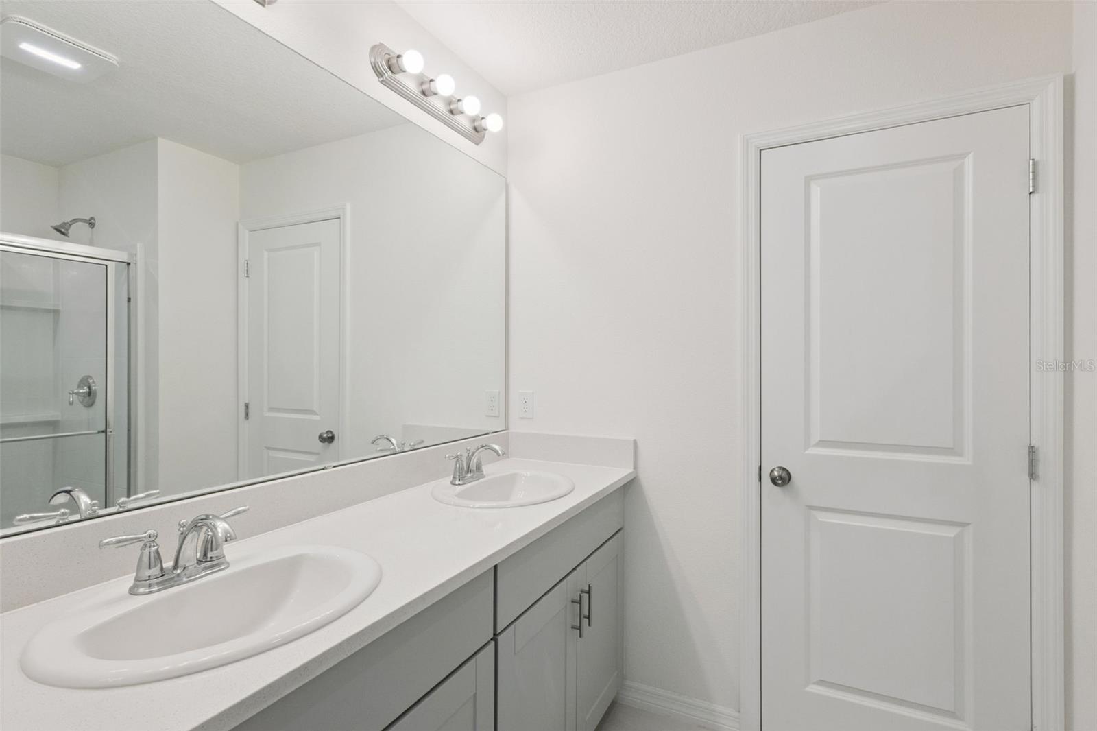 SAWGRASS BAY PH 3 - Residential