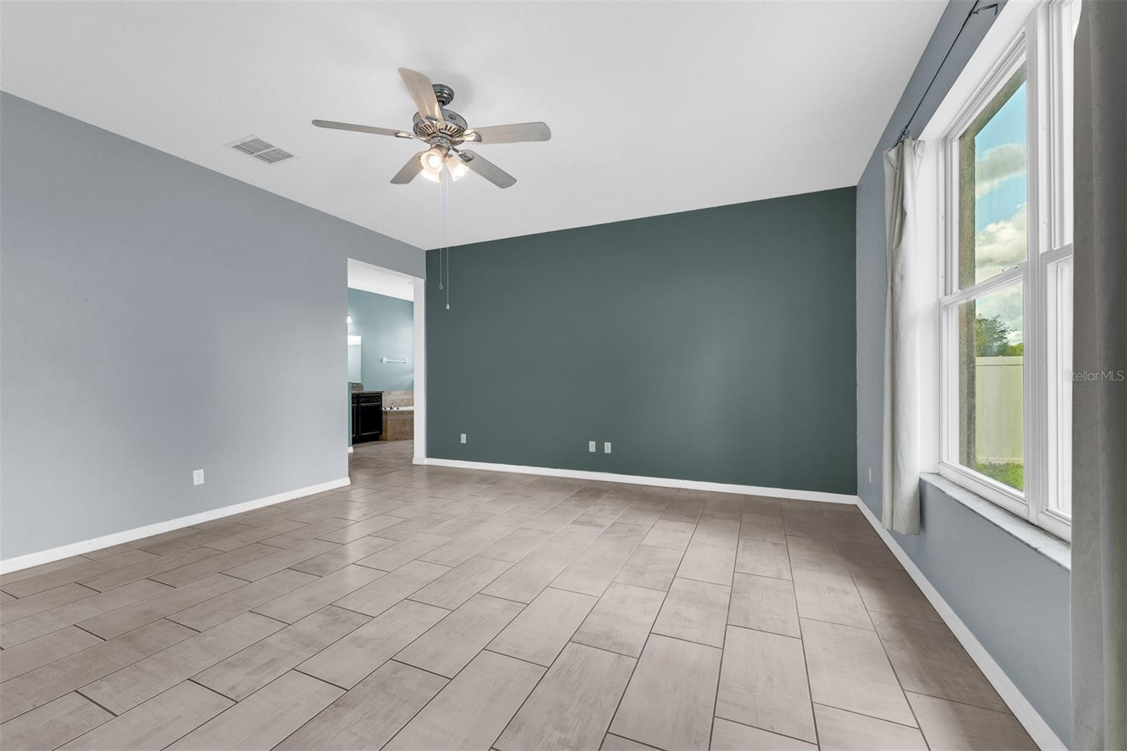 NOVA POINTE PH 2 - Residential