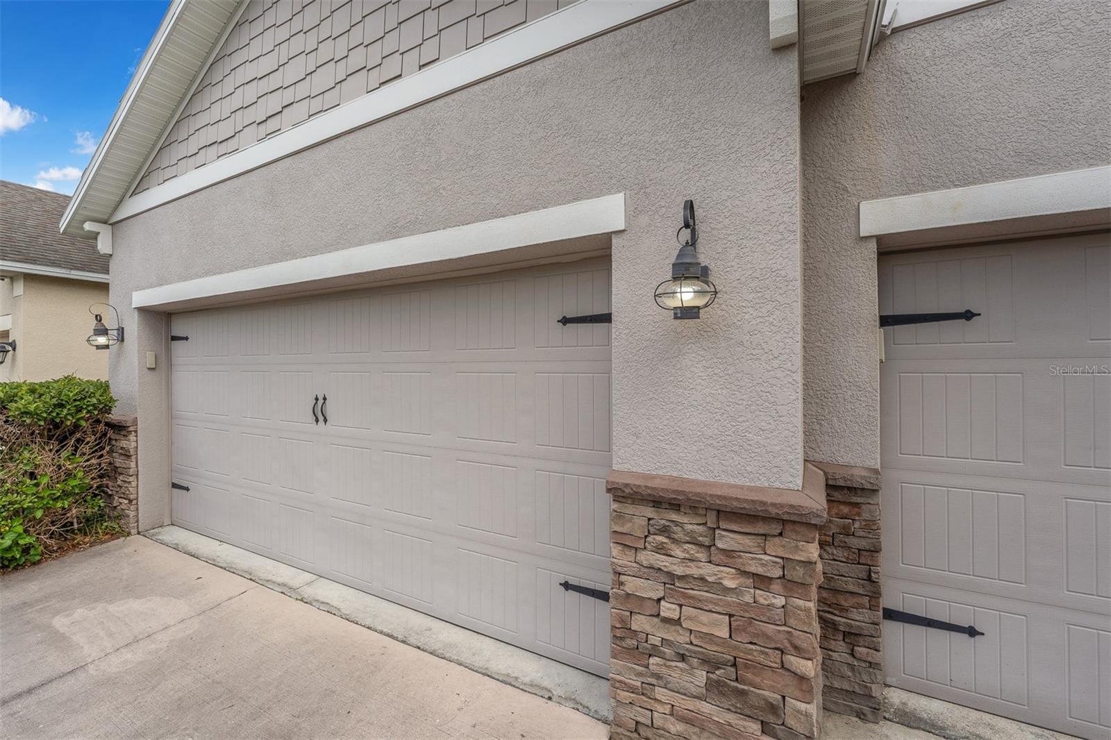 NOVA POINTE PH 2 - Residential