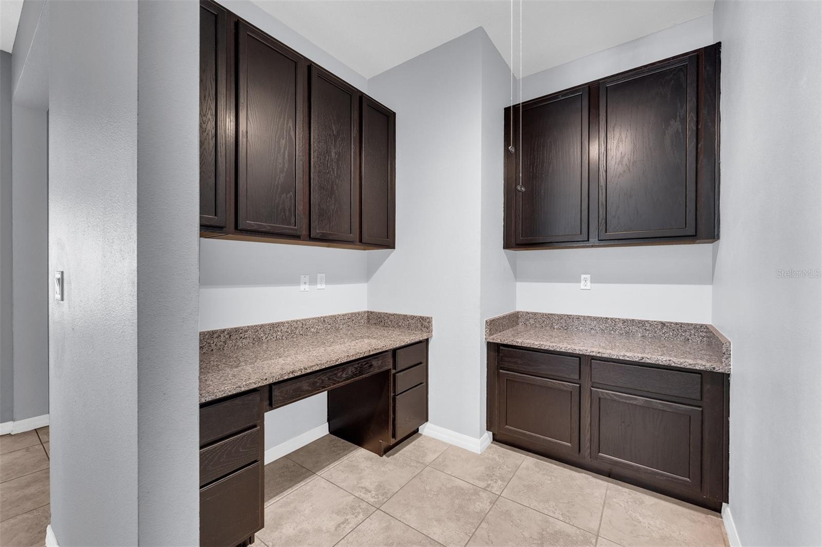 NOVA POINTE PH 2 - Residential