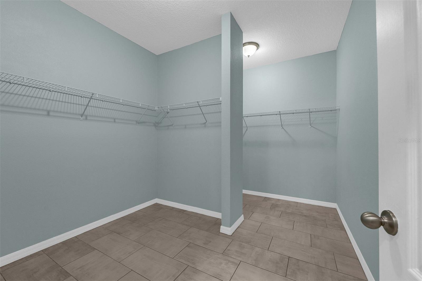 NOVA POINTE PH 2 - Residential