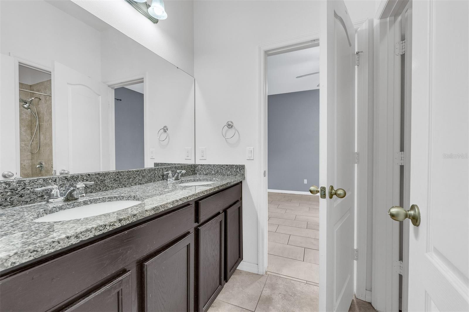 NOVA POINTE PH 2 - Residential