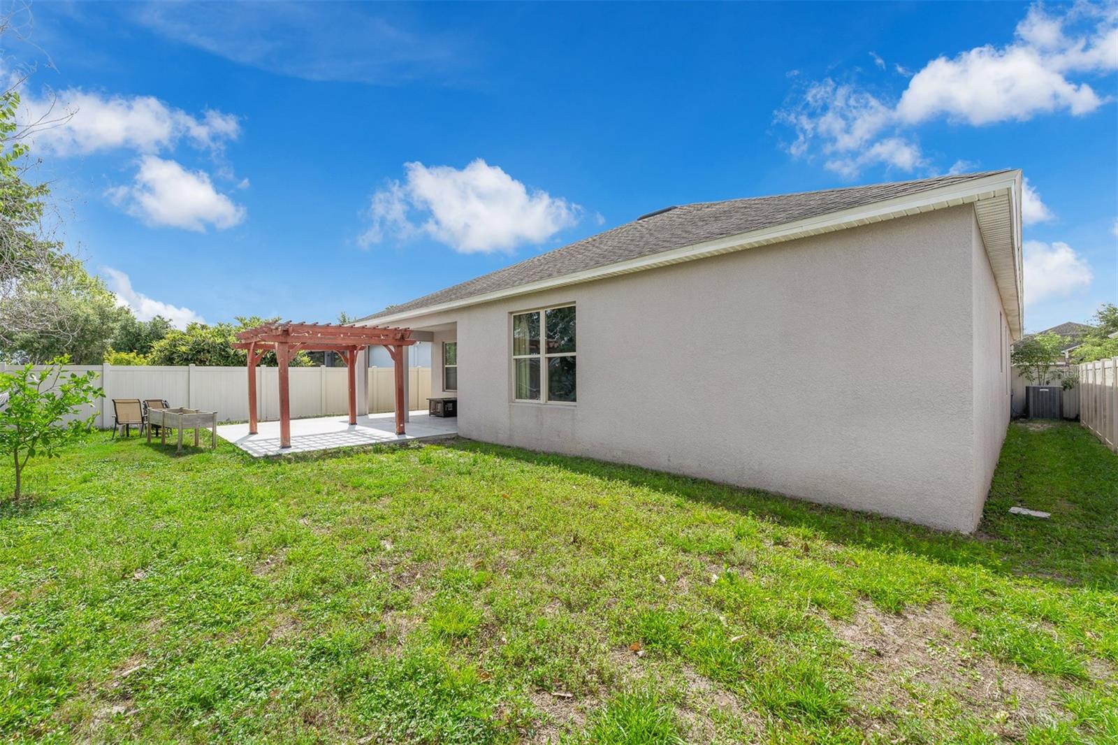 NOVA POINTE PH 2 - Residential