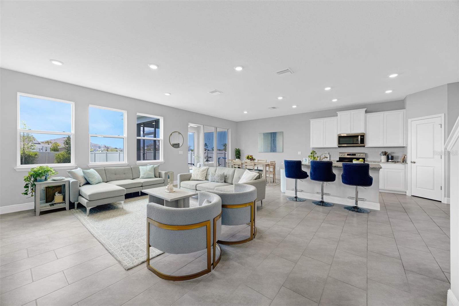 MANGROVE MANOR PH 1 - Residential