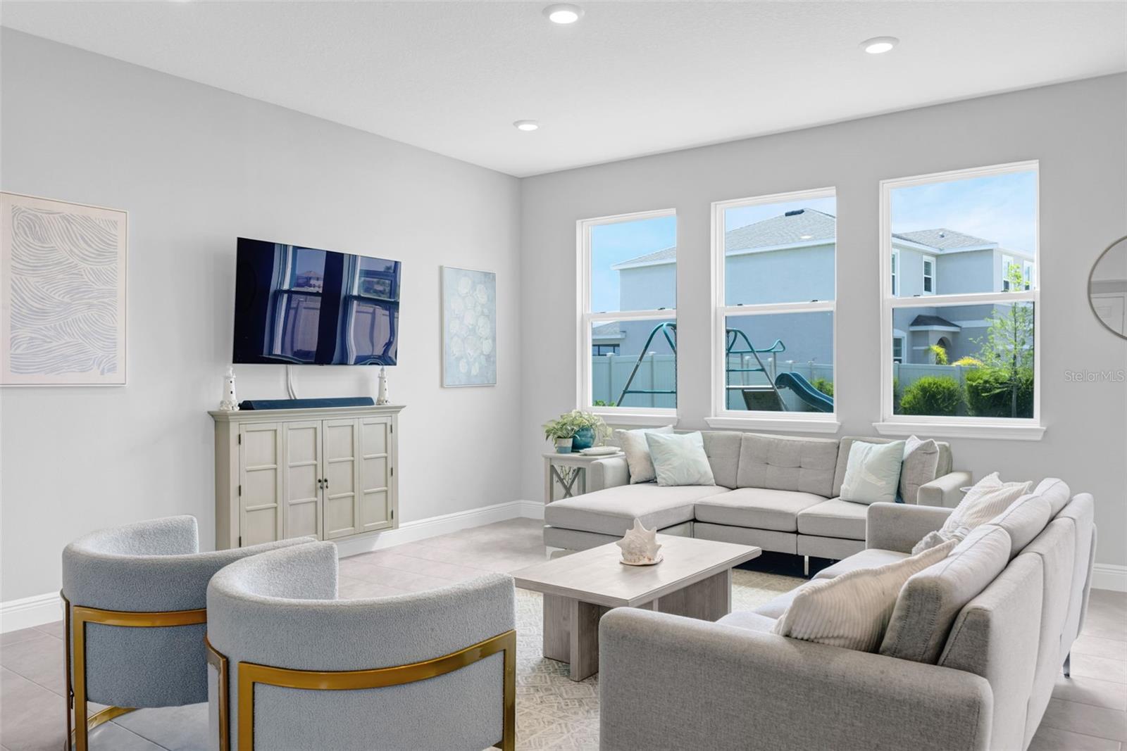 MANGROVE MANOR PH 1 - Residential