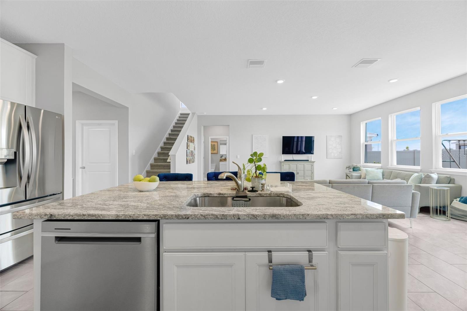 MANGROVE MANOR PH 1 - Residential