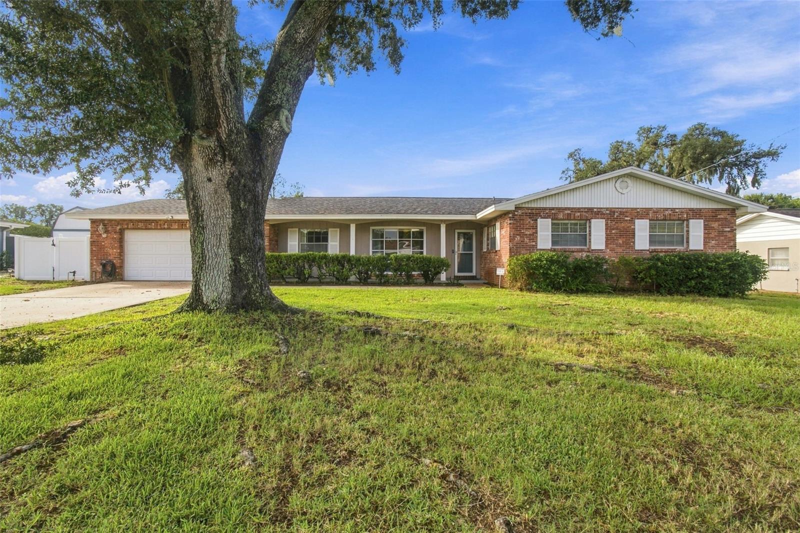 105 ASHBROOK DRIVE
