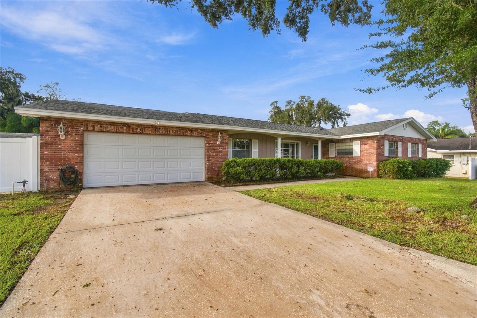 105 ASHBROOK DRIVE
