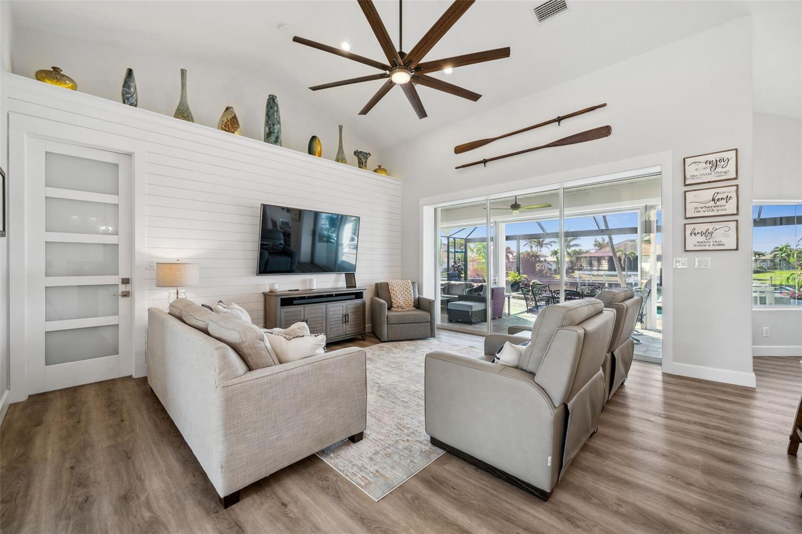 PUNTA GORDA ISLES SEC 15 - Residential
