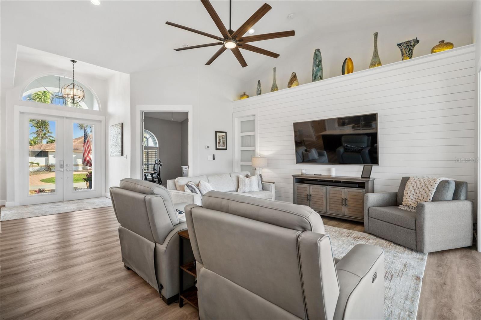 PUNTA GORDA ISLES SEC 15 - Residential