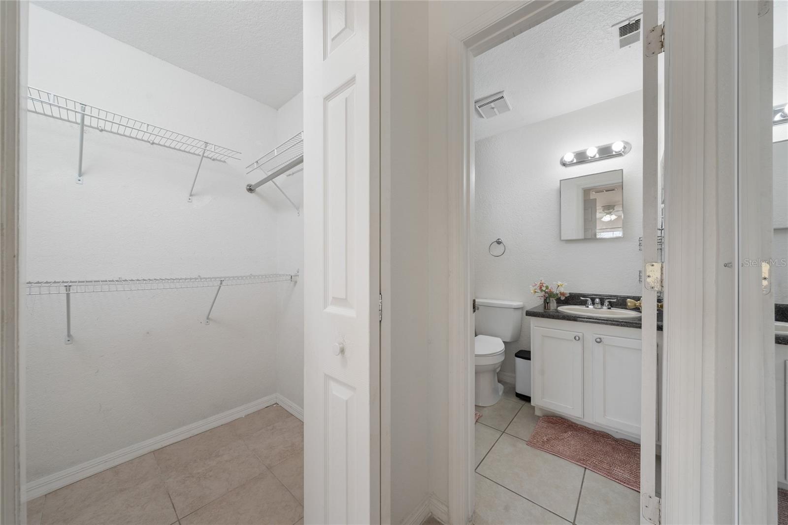 PERHING OAKS - Residential