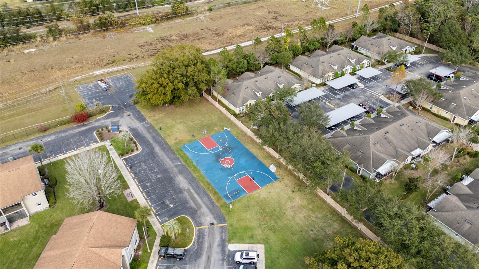 PERHING OAKS - Residential