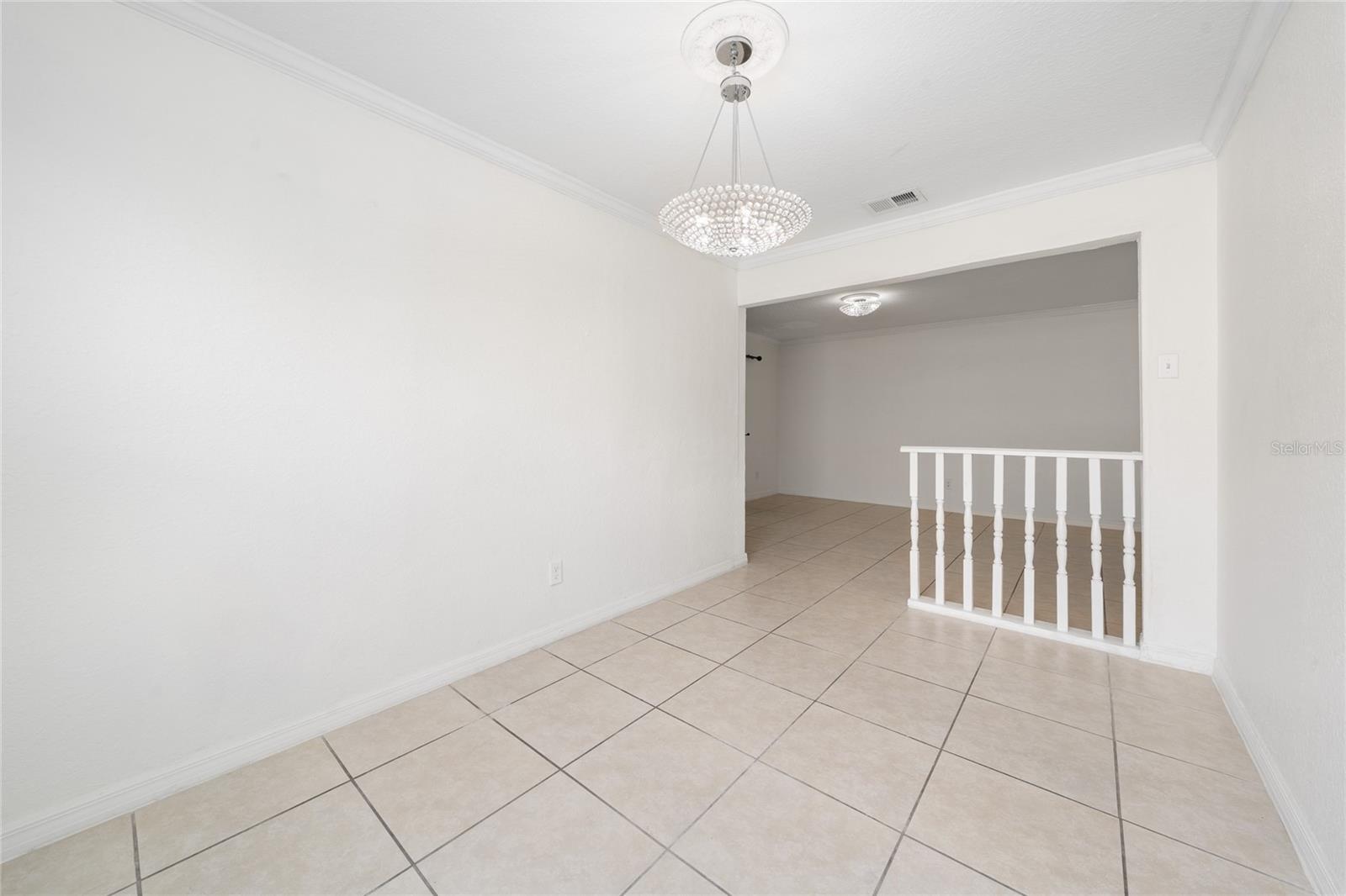 PERHING OAKS - Residential