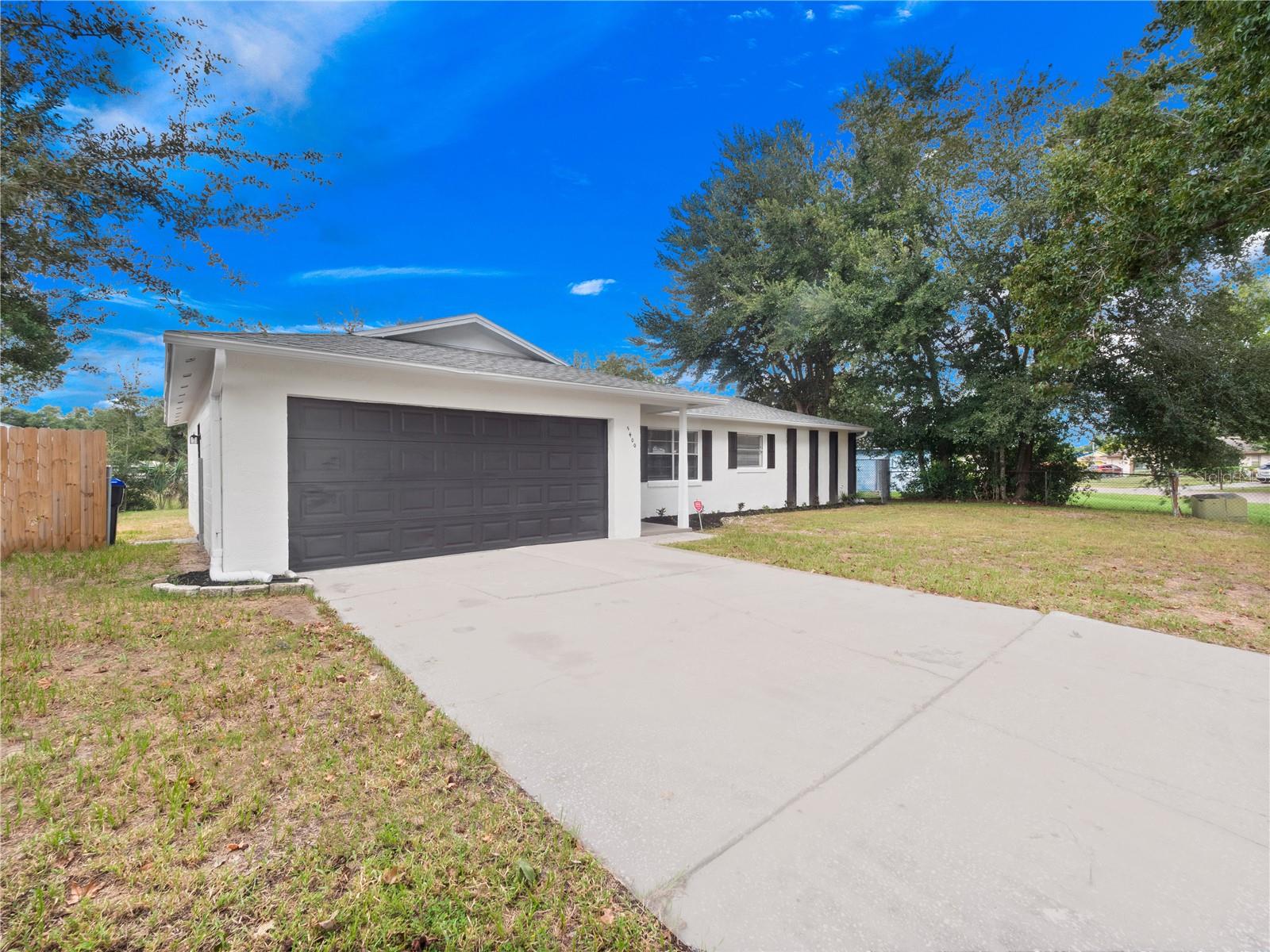 5400 FOX BRIAR TRAIL