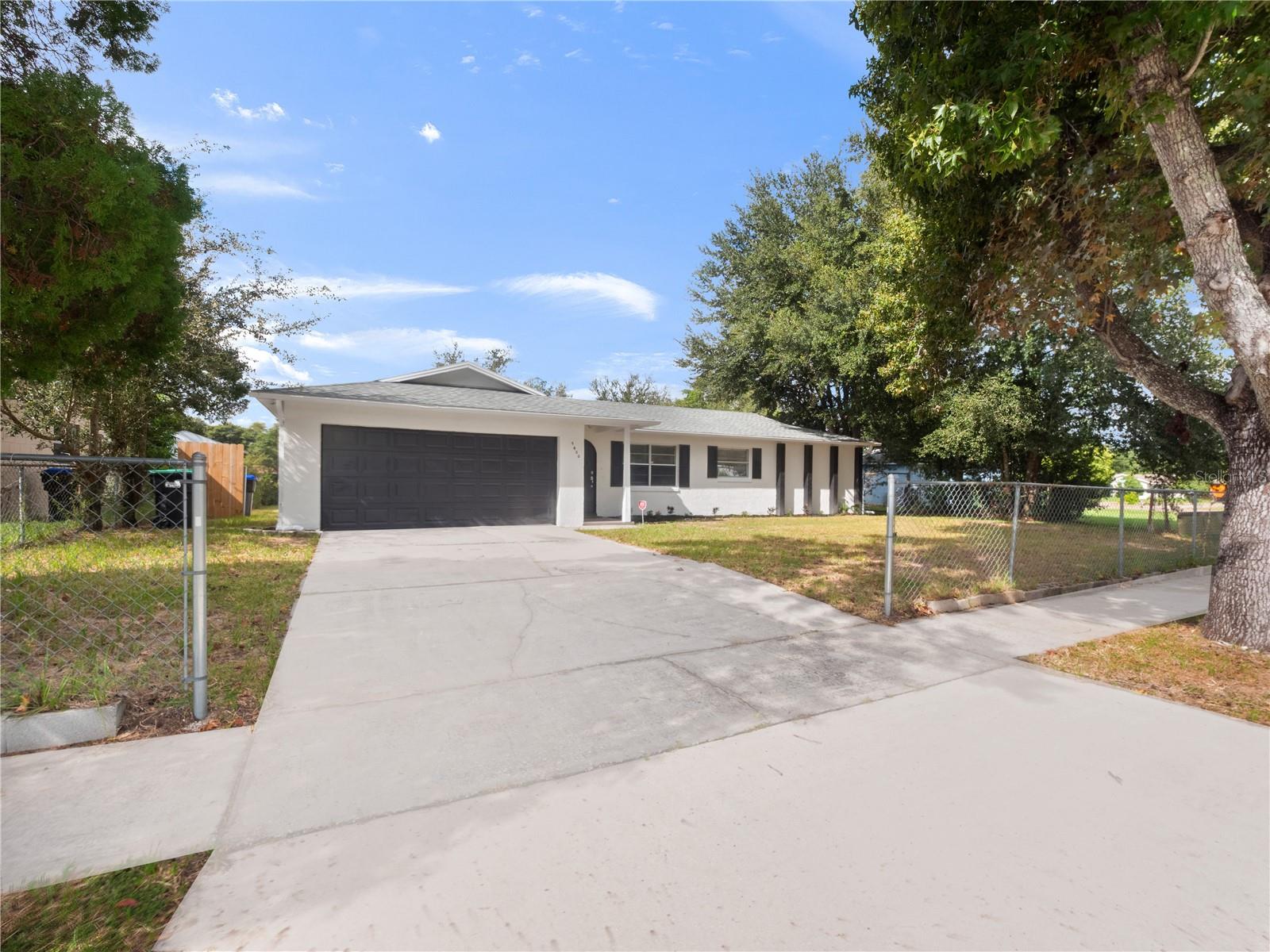 5400 FOX BRIAR TRAIL