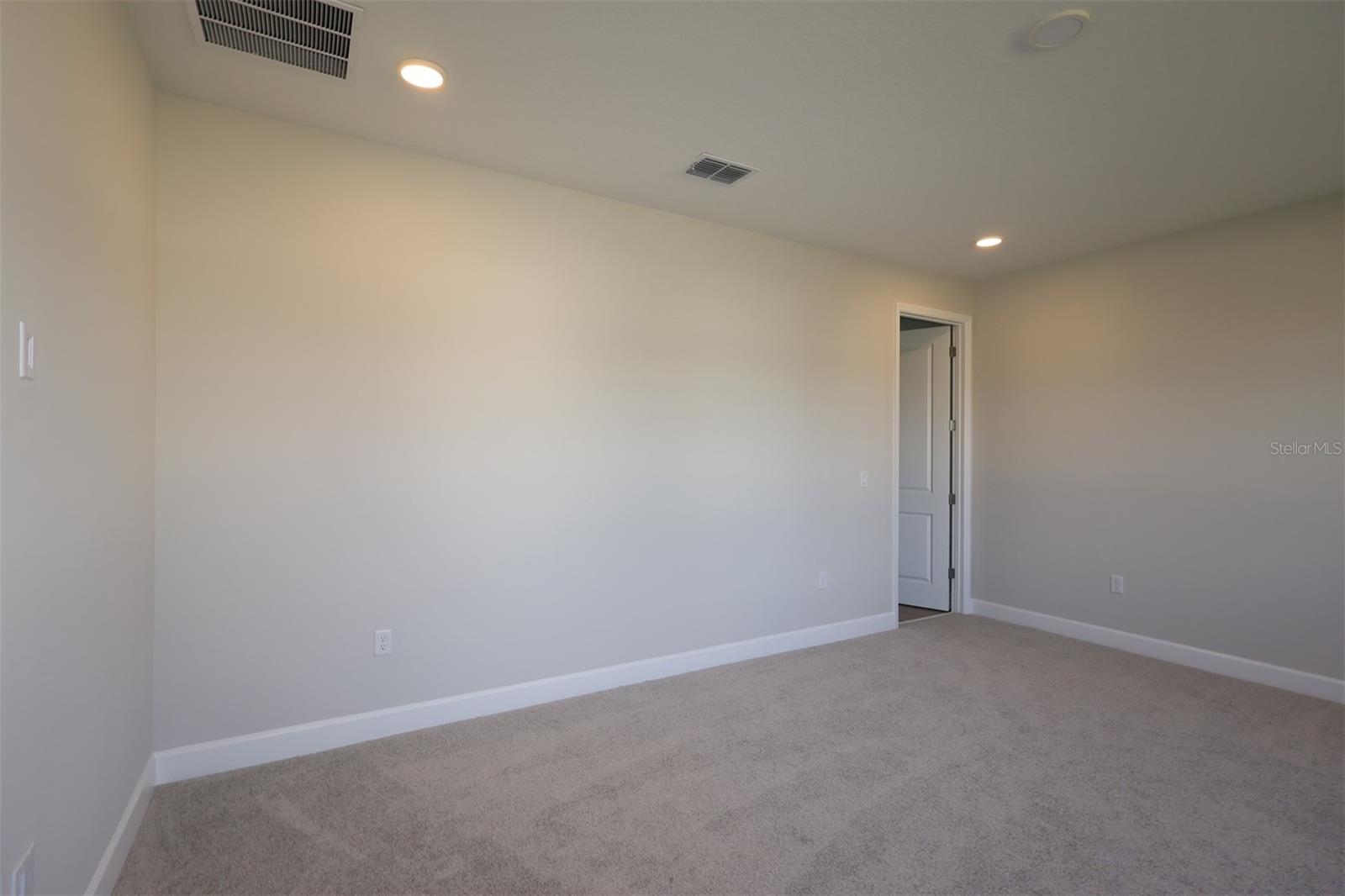 2711 RAVENCLIFFE TERRACE