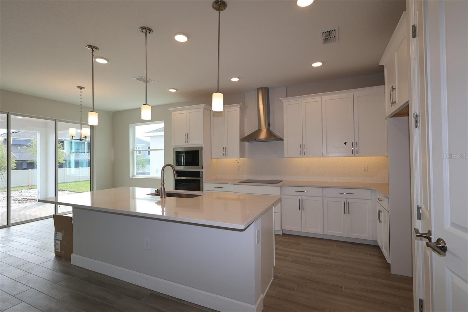 2711 RAVENCLIFFE TERRACE