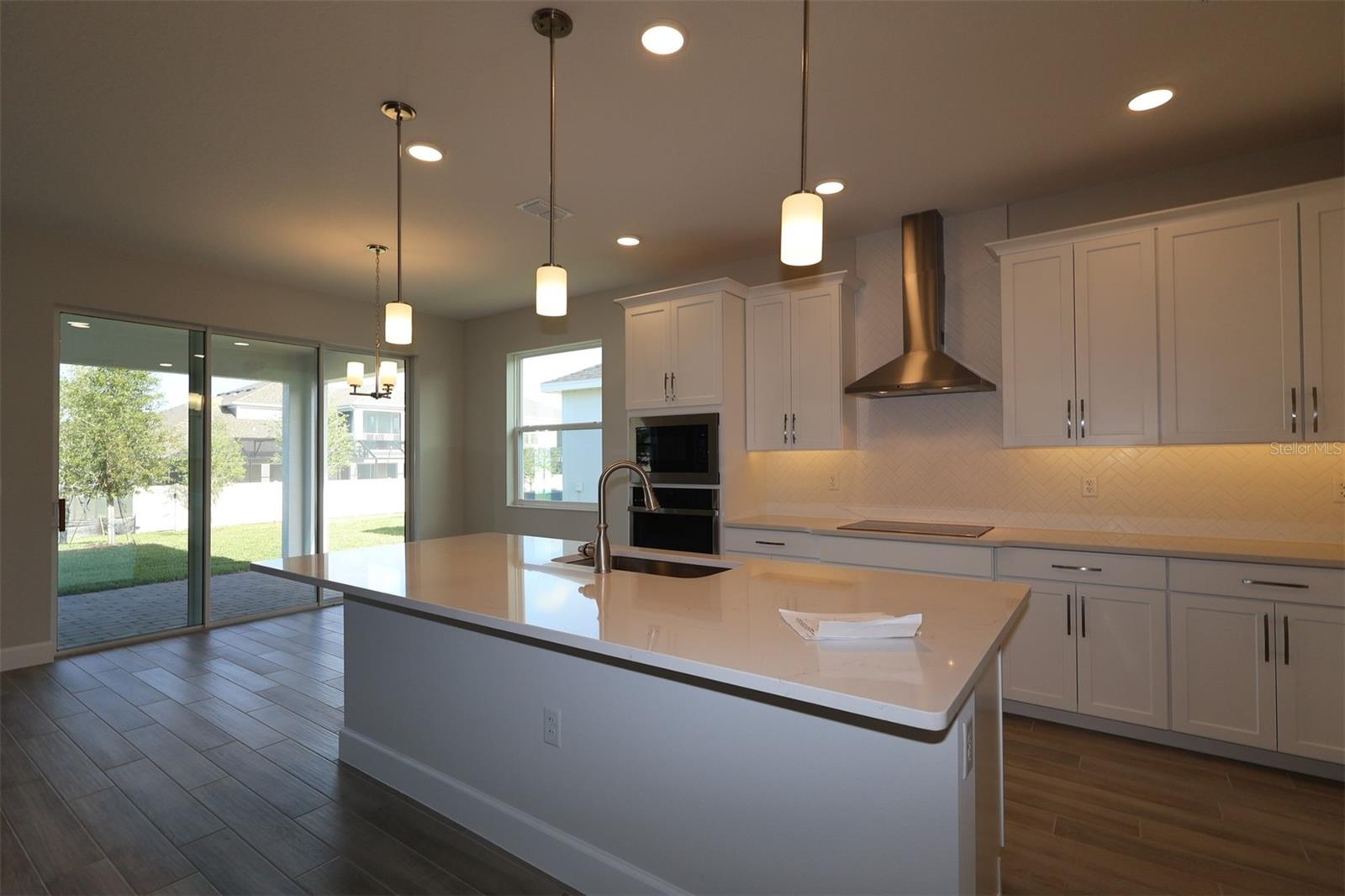 2711 RAVENCLIFFE TERRACE