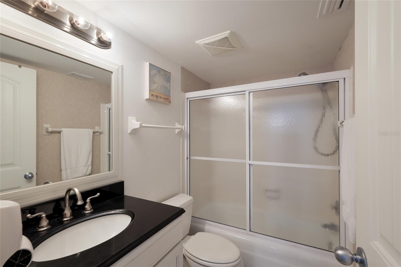 PALM BAY CLUB III - Residential