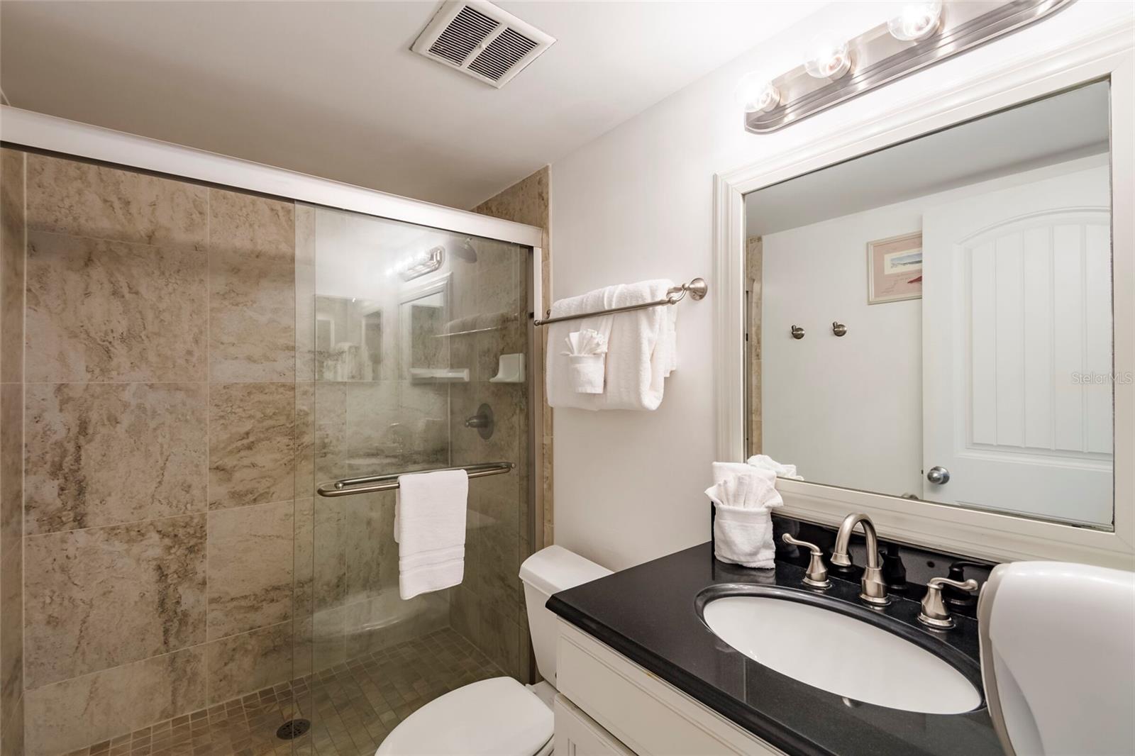 PALM BAY CLUB III - Residential