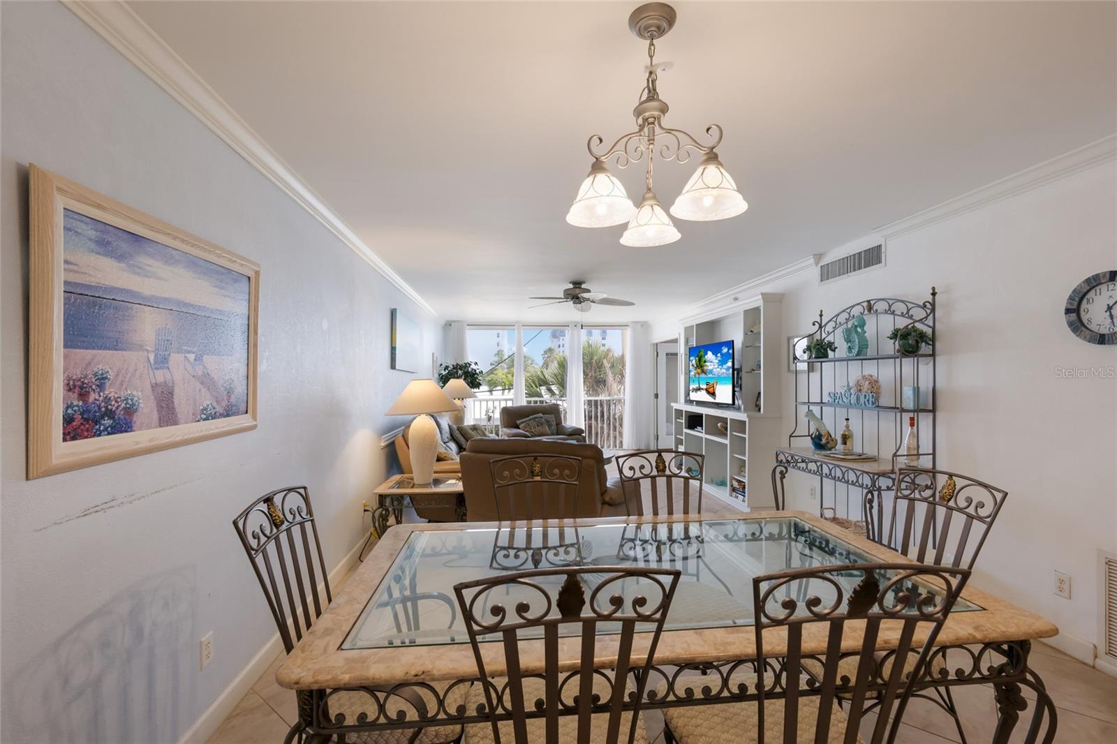 PALM BAY CLUB III - Residential