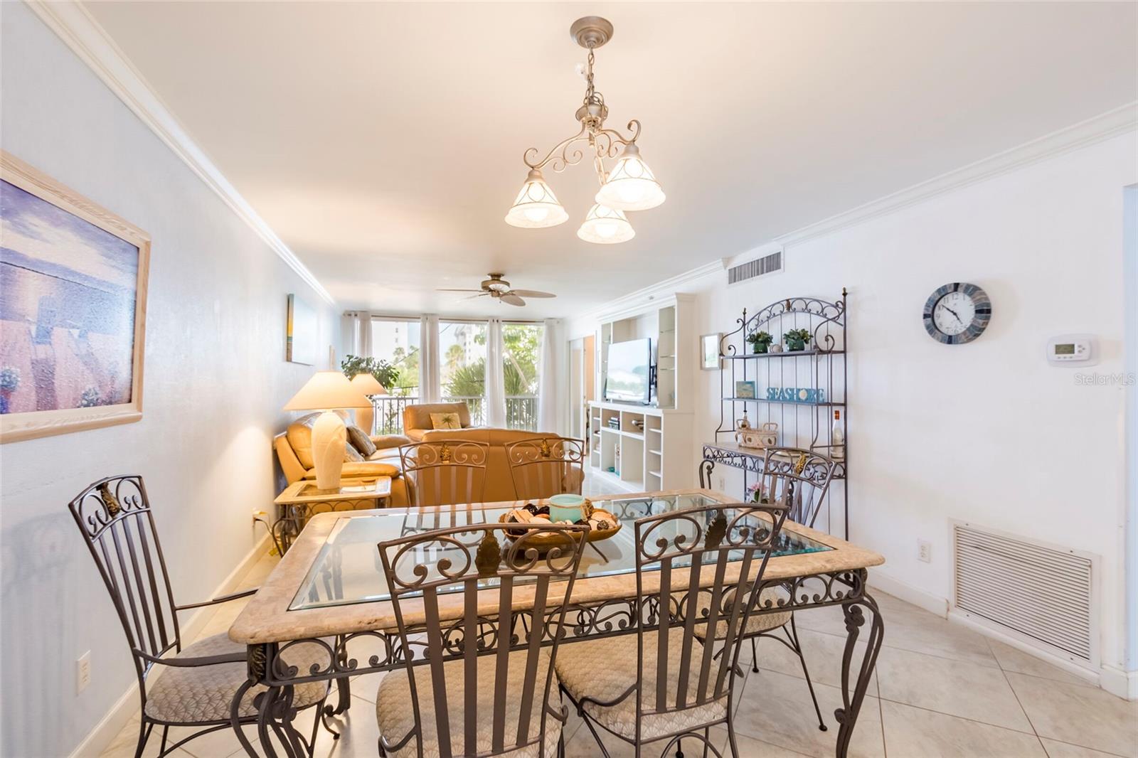 PALM BAY CLUB III - Residential