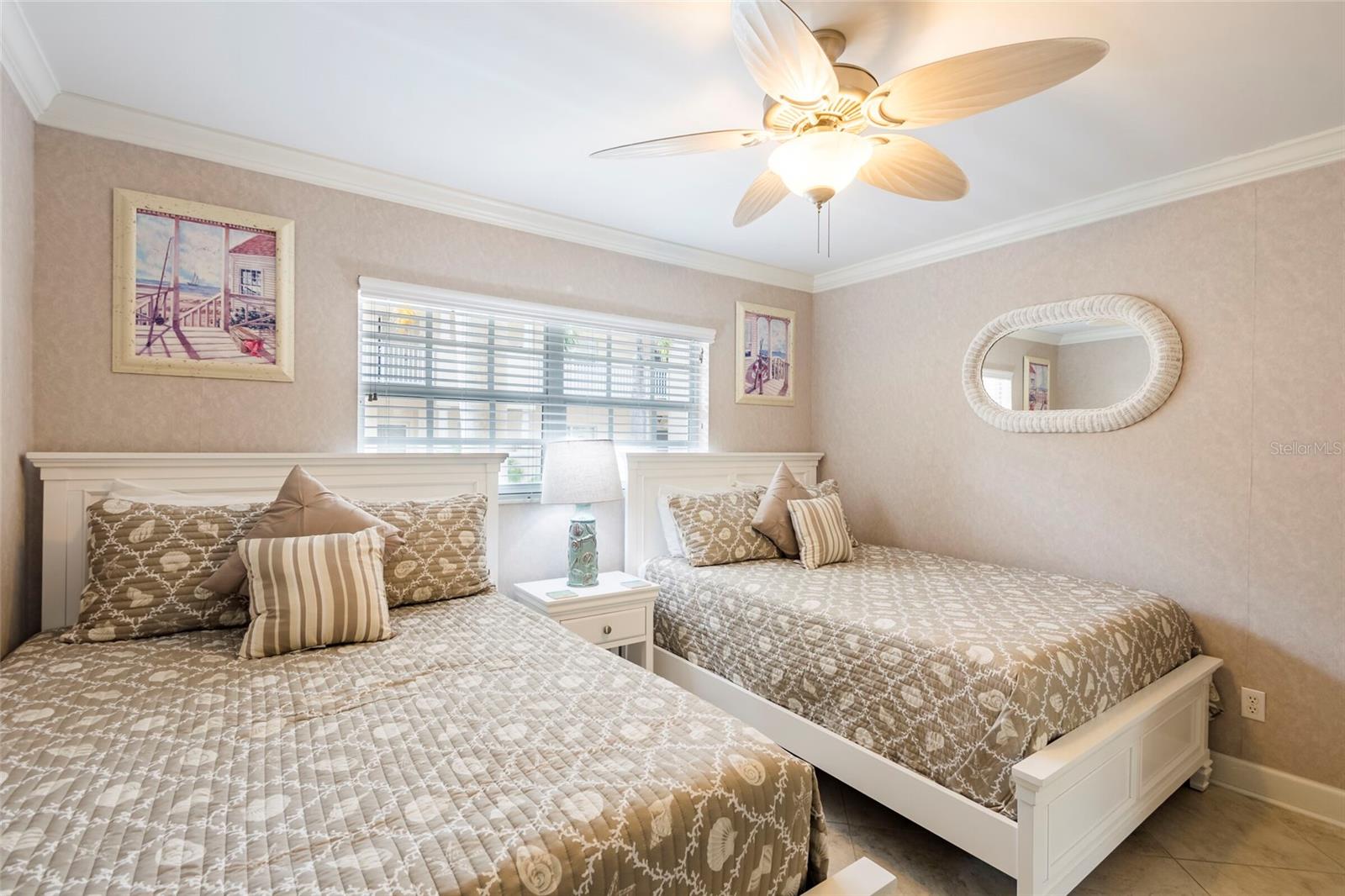 PALM BAY CLUB III - Residential