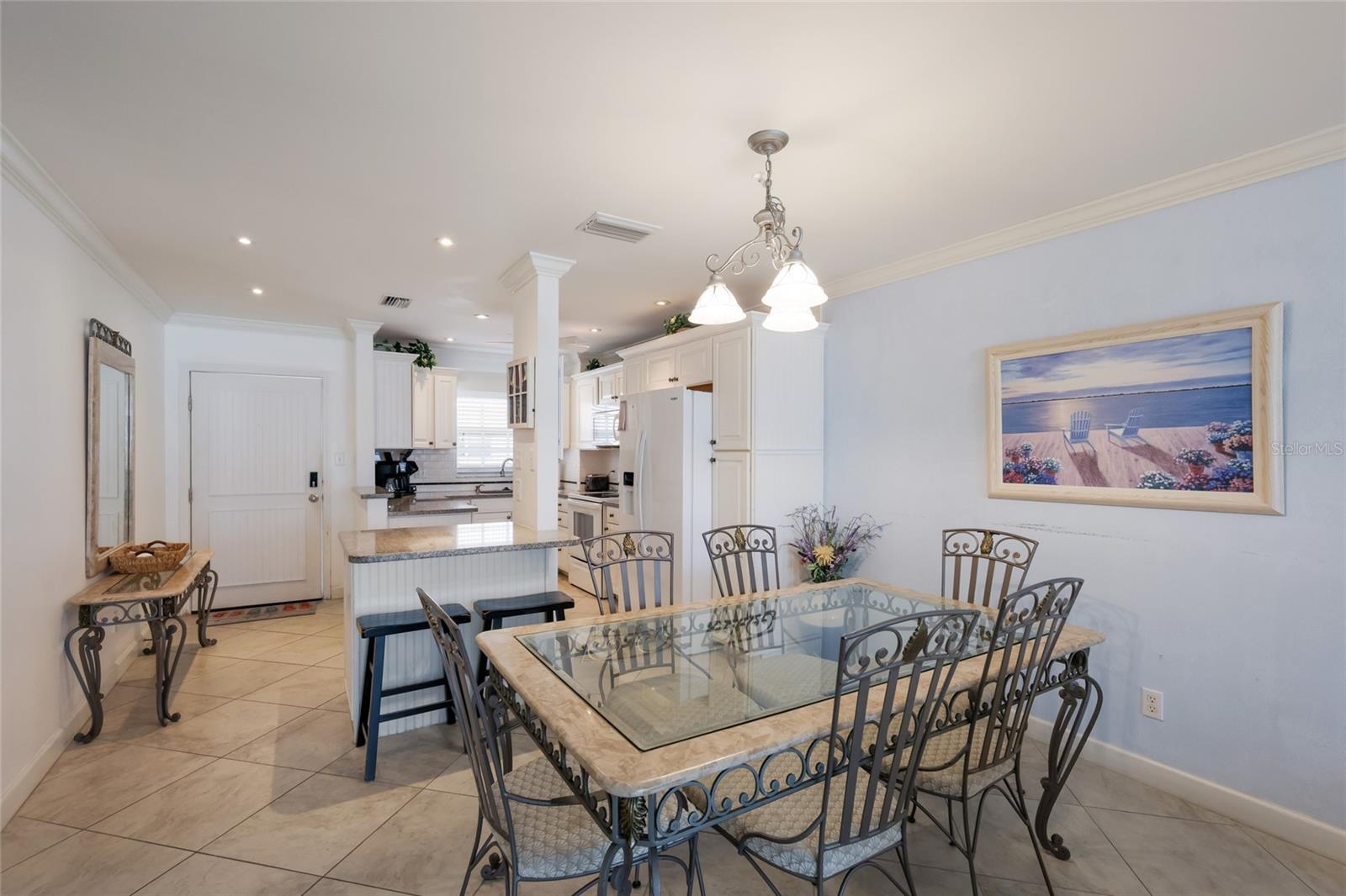 PALM BAY CLUB III - Residential